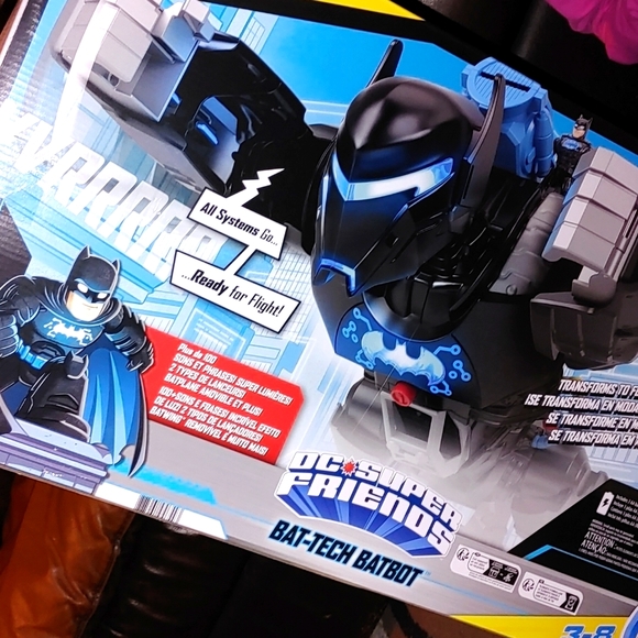 NEW BATMAN ROBOT+CAR GIANT TRANSFORMES +100 SOUNDS LIGHTS NEW IN BOX - Picture 8 of 11